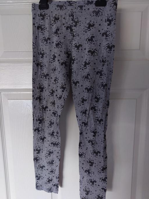  — Girls grey unicorn leggings size 9-10 years