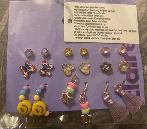  — Kids earrings set
