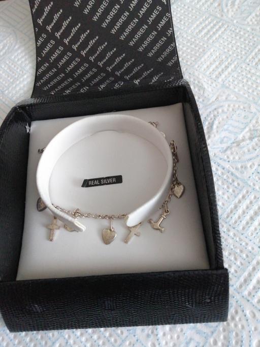  — Baby's bracelet