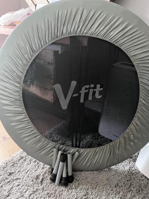  — V-fit trampoline