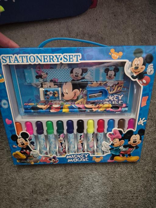  — new Mickey Mouse Stationary Set