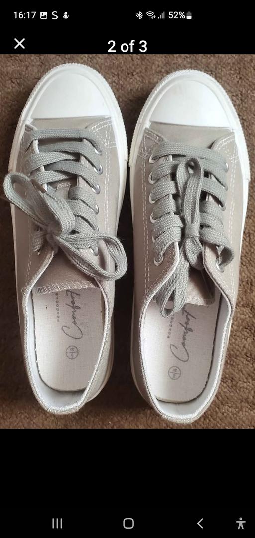  — sage green ladies pumps