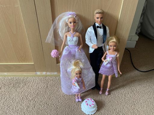  — Barbie doll wedding play set