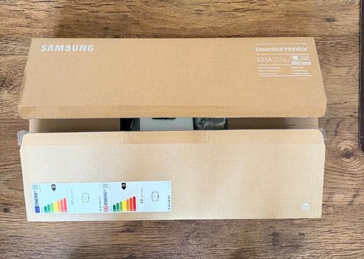  — Samsung 22 Full HD Monitor (S33A)new open box