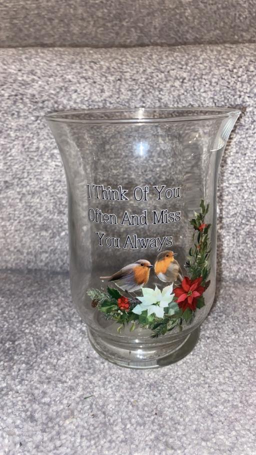  — Robin memorial vase