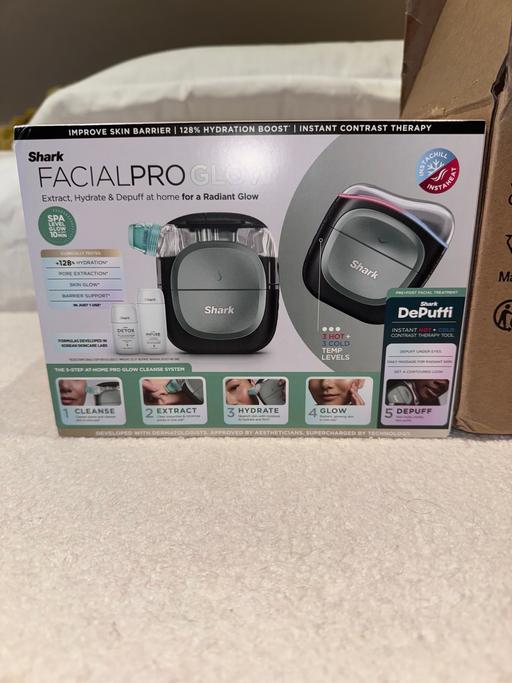  — Shark FacialPro Glow + DePuffi