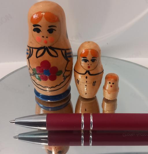  — Small 3 section russian wooden dolls
