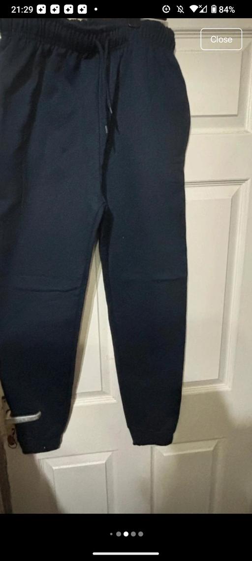  — Mens joggers size medium New