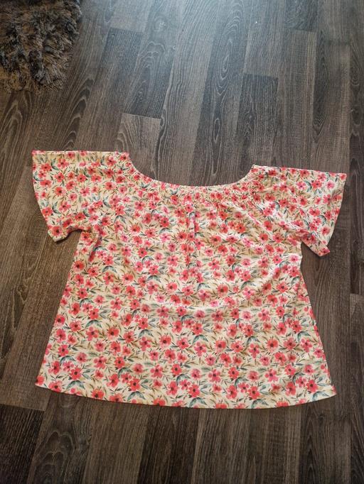  — Off shoulder top size 14 - 16