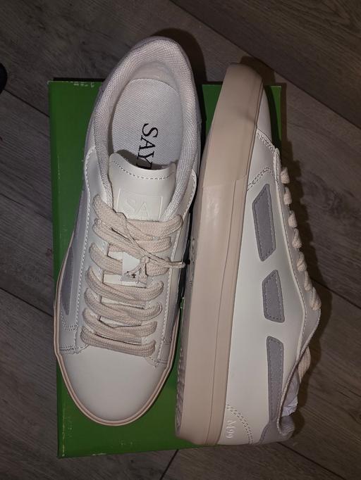  — New Boxed Saye Vegan Modelo Trainers 5 UK