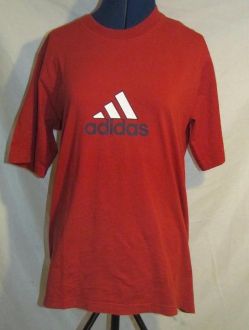  — Pre-loved vintage adidas t-shirt
