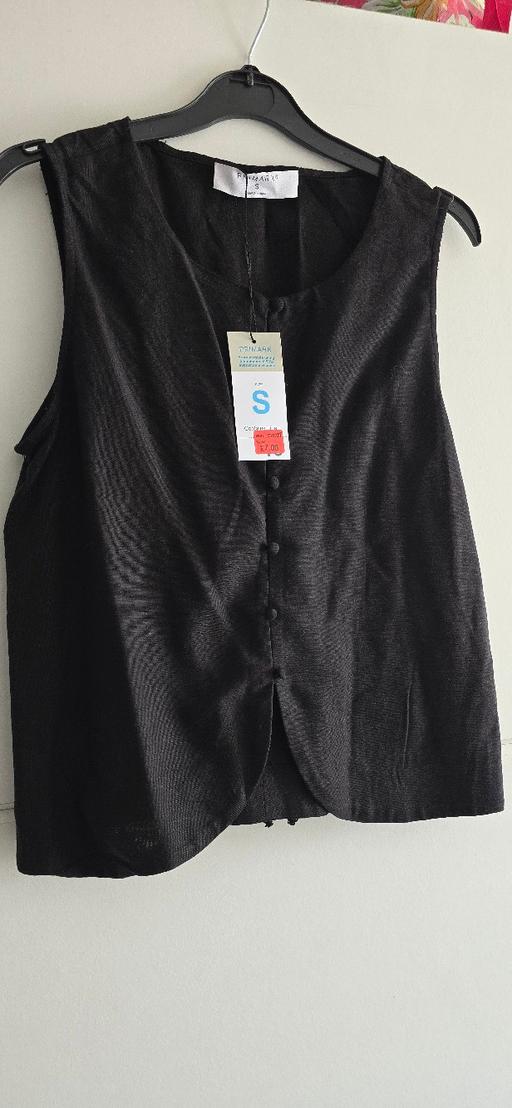  — ladies top
