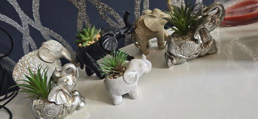  — 6 little elephant ornaments