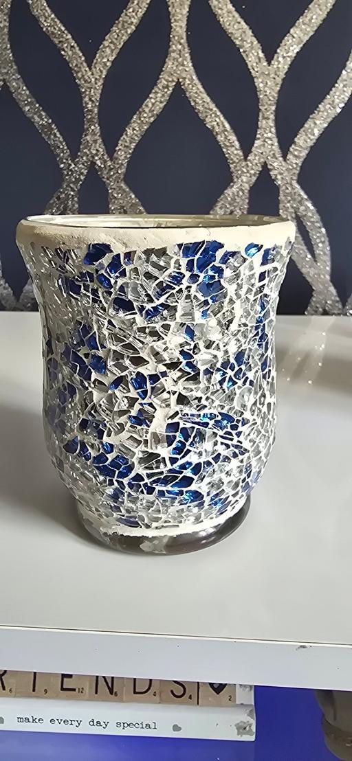  — votive holder