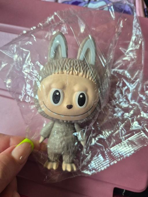  — new Labubu Figure