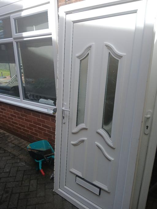  — pvc front door mint like new