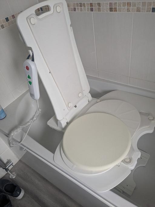  — Osmo bath lift