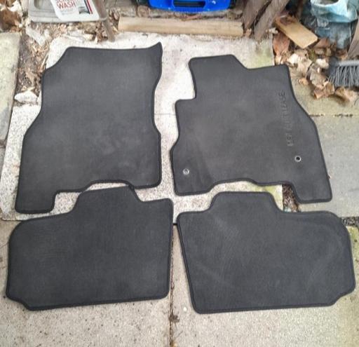  — NISSAN LEAF FULLY TAILORED CAR MATS