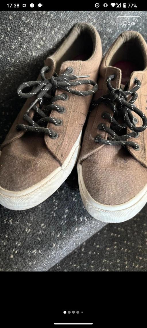  — mens size 7 canvas lace up