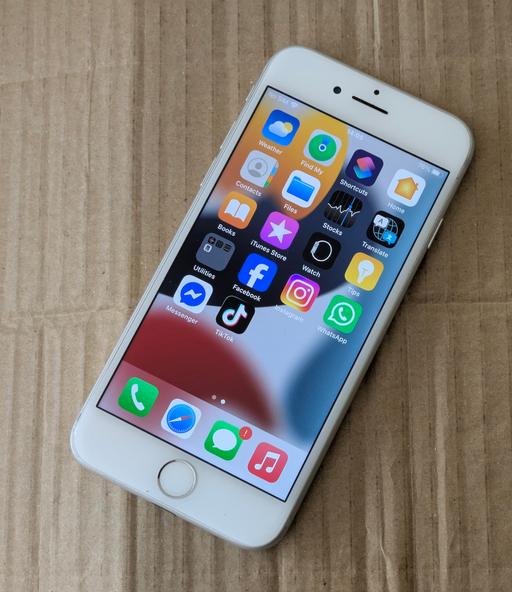 unlocked iPhone 7 iOS 15, 128GB