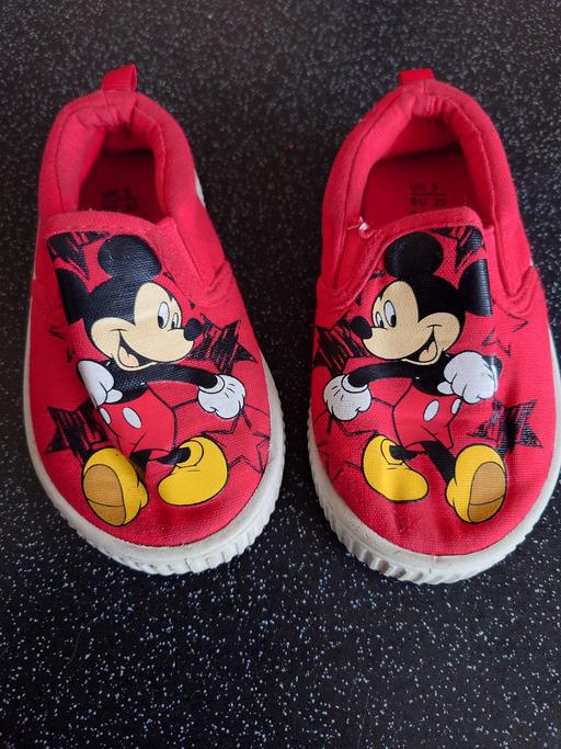  — Boys Mickey mouse plimsolls size 5