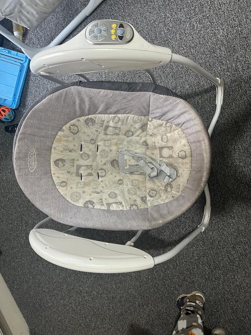  — Baby swing chair