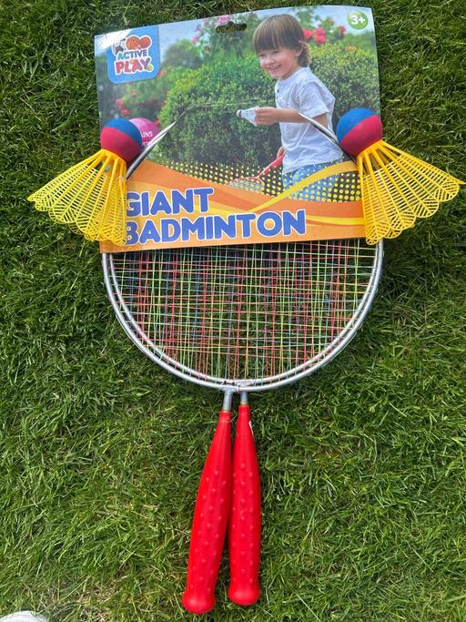  — Giant badminton set. New. Garden toy.