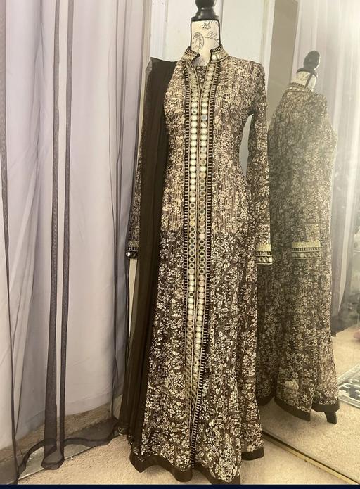  — Indian Asian Suit / Elegant Dress