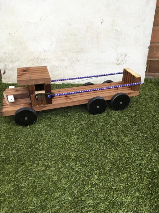  — Garden Lorry Planter