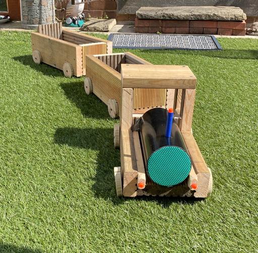  — Garden Planter Train