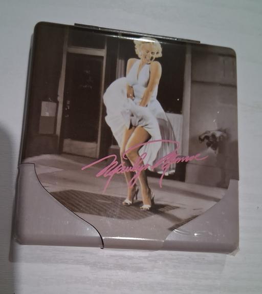  — Marilyn Monroe cigarette case