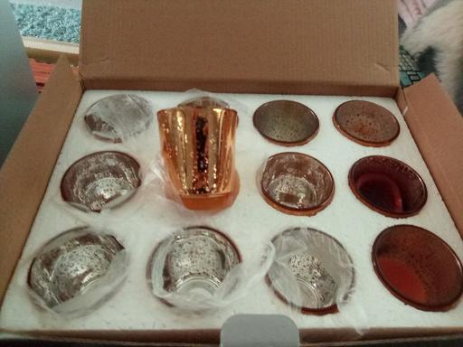  — box 12 tea light holders