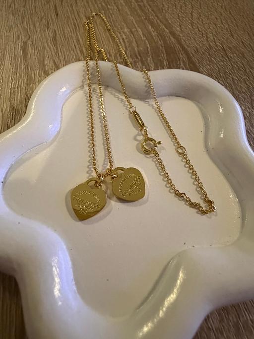  — Ladies heart necklace