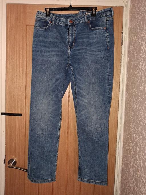  — jeans 16