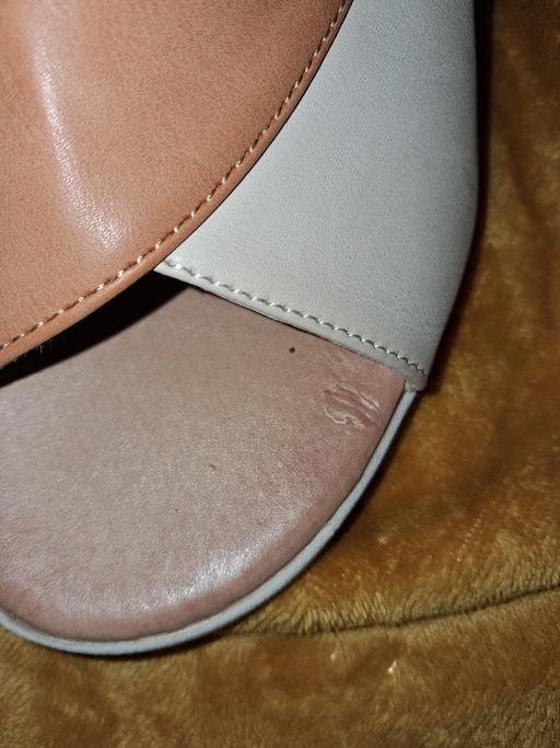  — sandals 5