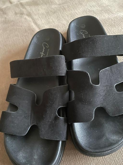  — slip ons 5