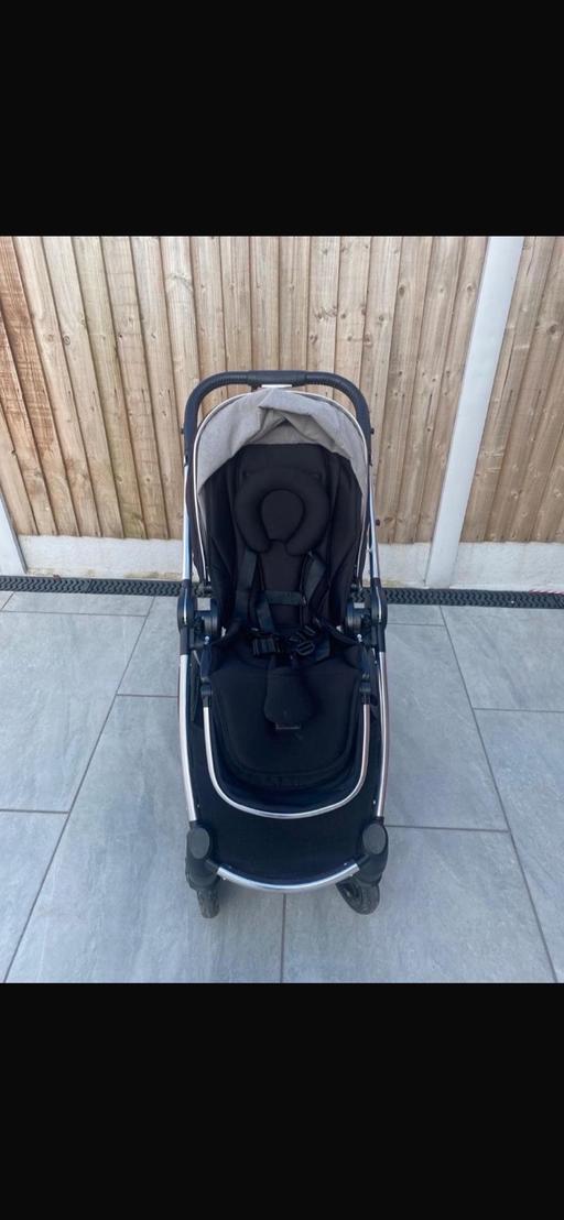  — Mamas and papas ocarro pushchair