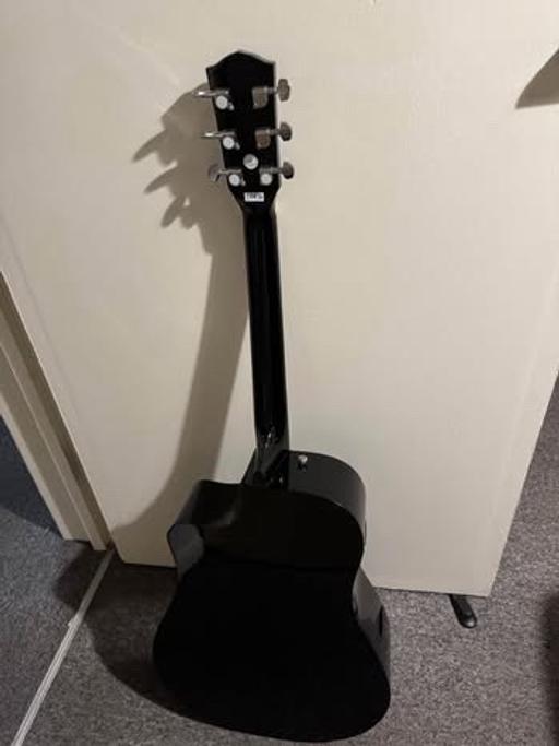  — Fender Acoustic semi electric guitar