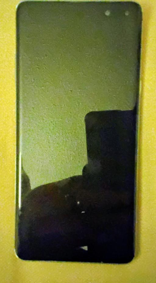  — Samsung S10 5g phone