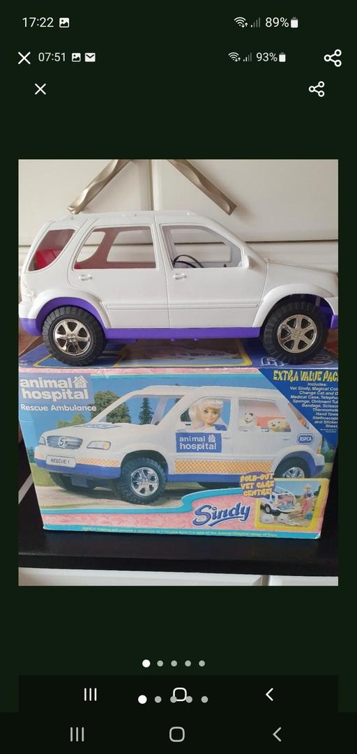  — vintage sindy animal hospital van set NEW