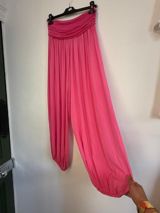  — Pink harem trousers