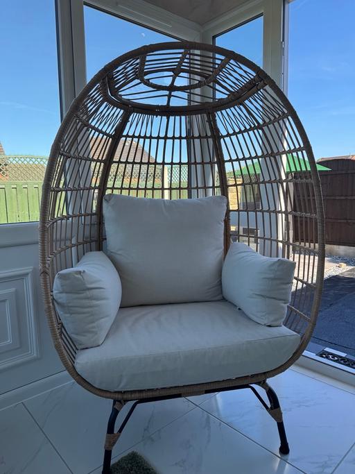  — Oversized Egg Chair