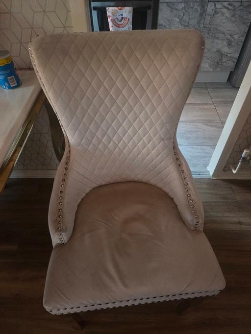  — 4 set chairs