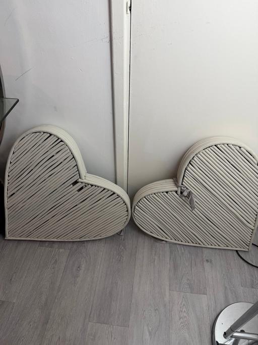  — 2 Heart Wall Decor