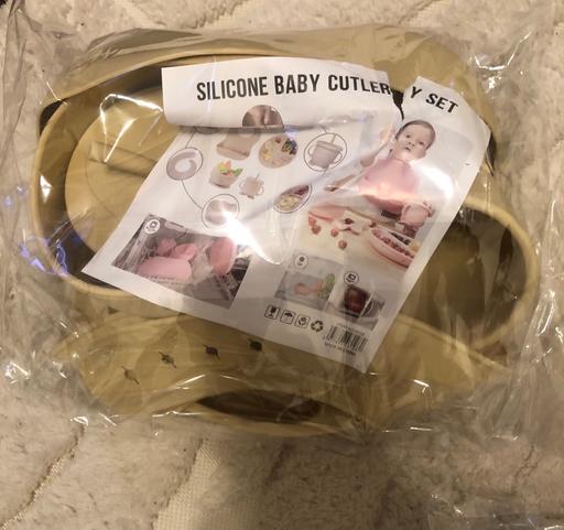  — Baby feeding sets
