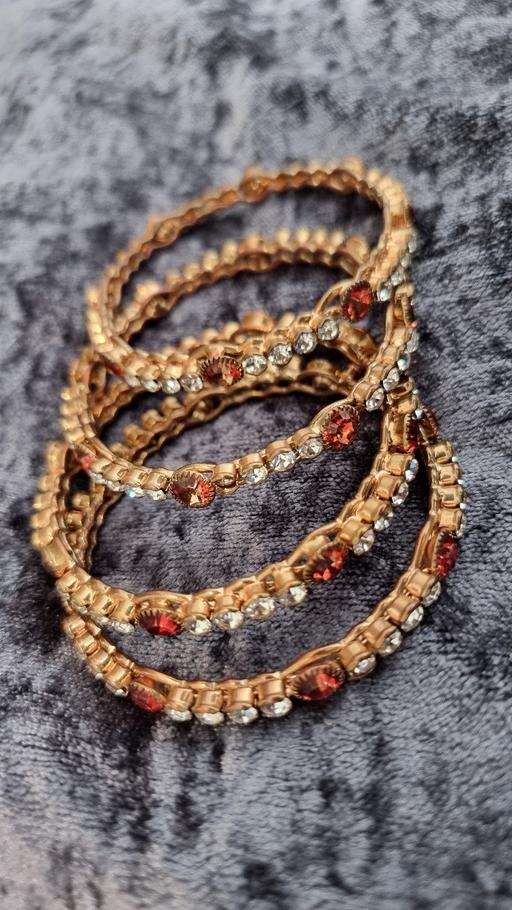  — ladies 4 bangle