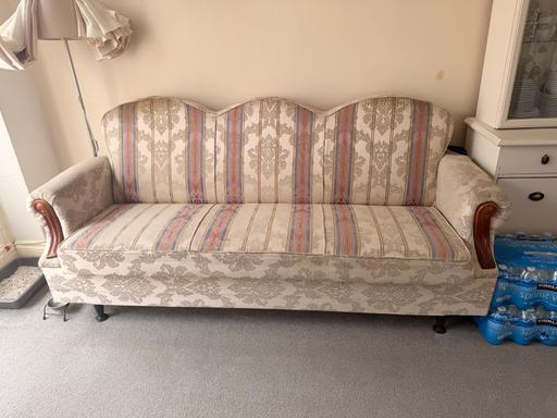  — Sofa bed
