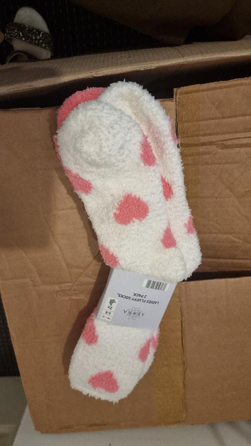  — 2 pack fluffy socks
