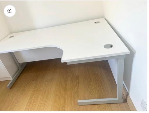  — Used L shape desk White