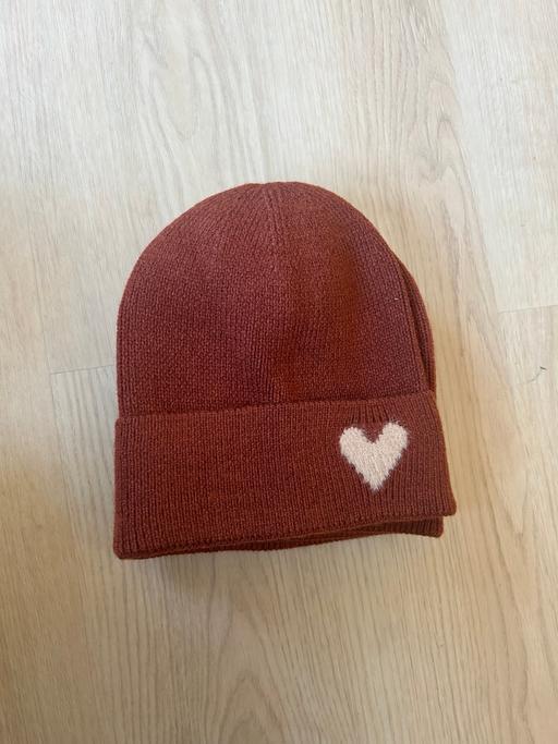  — 5x velvet beanie hat